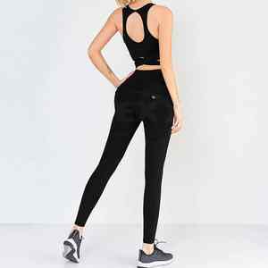 Conjunto de Yoga para Mujer de Primera Calidad con Diseño Personalizado de Logotipo, Color Negro, Precio al por Mayor - Product Image 4