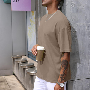 Camiseta Oversize para Hombre, Diseño Casual para Mayor Comodidad, con Logotipo Personalizado, Tela Ligera y Ajuste Cómodo - Product Image 6