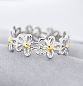 Bague infinie fleur de mignonnette en argent sterling, bague florale en argent et or - Product Image 3