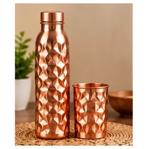 Juego de Botellas de Agua de Cobre con Diseño Geométrico de Diamantes, Acabado Martillado, Portátiles para Viaje, Diseño Moderno con Tapas - Product Image 1