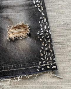 Pantalones Cortos de Mezclilla Baggy para Hombre con Bordado Personalizado de Verano, Apliques de Pedrería, Estilo Streetwear Desgastado y Lavado Ácido - Product Image 3