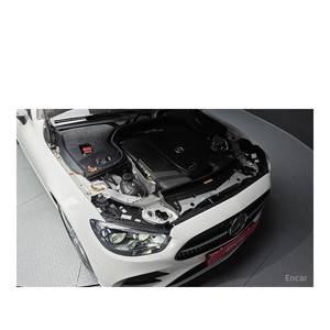 Mercedes-Benz Classe E E450 4MATIC Cabriolet Juin 2023 10 153 km Boîte de vitesses automatique Volant à gauche Caméra de recul - Product Image 6