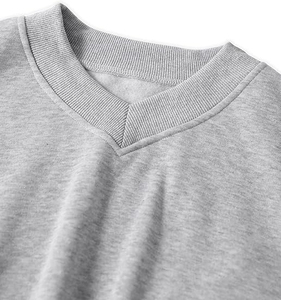 Sudadera Corta Gris Personalizada para Mujer, Sudadera con Cuello en V, Manga Larga, Apliques Bordados, Sudadera Estética a la Moda - Product Image 3