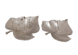Plateau de service moderne en aluminium argenté, durable, écologique, poli, en forme de feuille, pour mariage, fête, maison - Product Image 2