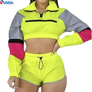 Conjunto Deportivo Corto para Mujer, Estilo Urbano, Transpirable, Cortavientos, Tallas Grandes, Primavera-Verano, Ligero, de Nailon Estampado - Product Image 1