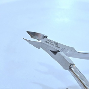 Kit de soin des ongles de luxe avec coupe-cuticules, ensemble de manucure professionnel, outils en acier inoxydable, tranchants, durables, qualité salon - Product Image 1