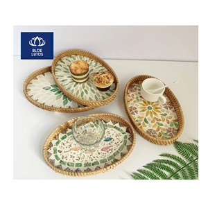 MUY SOLICITADO: Bandeja de ratán ecológica, segura y limpia, con incrustaciones de concha pura, ideal para exhibir postres y servir té. Precio directo. - Product Image 1
