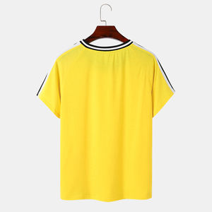 Camiseta de Diseño Único con Tela Cómoda y Estampado de Logotipo Personalizado en Color Amarillo para Hombre, Manga Corta - Product Image 2