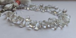 Topacio blanco natural AAA de 8.5 pulgadas, facetado en forma de lágrima, briolette de 6x8 mm, cuentas de topacio blanco para la fabricación de joyería al por mayor. - Product Image 6