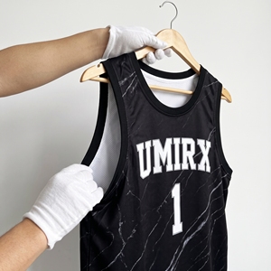 Ensemble short et maillot de basket réversible personnalisé 100 % polyester maille noir marbré blanc double face pour entraînement et match - Product Image 6