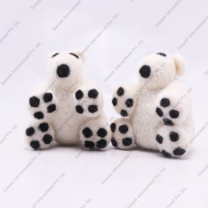 Muñecos de Oso Polar de Fieltro de Lana Creativos para Manualidades, Educativos, Festivos, Navideños, Colores Personalizados, Marca SAMYAK, Juguetes en Caja Empacados de Fábrica - Product Image 2
