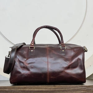 Nouveaux arrivages : sacs de voyage en cuir de vachette véritable, faits à la main, élégants, avec détails floraux et conchos turquoise. - Product Image 4
