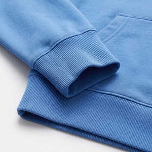 Sudadera con Capucha Antiarrugas de Alta Calidad, 260 g/m², 80% Algodón, 20% Poliéster, Color Sólido, con Logotipo Personalizado en el Frente y Bolsillo, Ideal para Invierno - Product Image 4