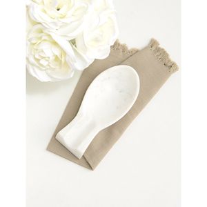 Repose-cuillère élégant en marbre fait main pour restaurant, cuisine, table à manger et essentiels de cuisine à domicile - Product Image 1