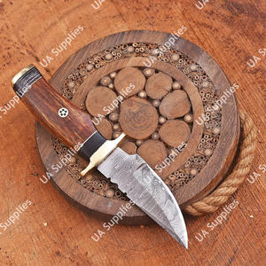 Cuchillo de bolsillo multiusos EDC de acero de Damasco hecho a mano, grado industrial, afilado como una navaja, 58 Sharp, con mango de palisandro y latón, OEM - Product Image 6