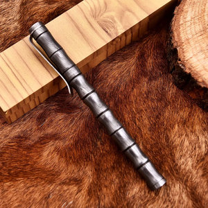 Bolígrafo de Rodillo de Acero de Damasco Hecho a Mano, Instrumento de Escritura Ejecutivo Premium para Reuniones de Oficina y Regalos - Product Image 1