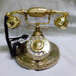 Teléfono de Mesa Redondo de Latón Chapado en Oro Estilo Vintage - Product Image 4