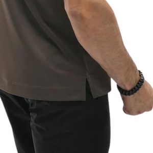 Polo à manches courtes marron pour homme, coupe ajustée décontractée, col classique, t-shirt doux et léger, idéal pour le golf, le tennis, l'entraînement et le quotidien - Product Image 5