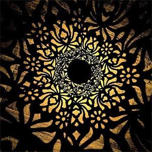 Durable Noir Métal Fer Éclairage Belles Fleurs Conception Lanterne Suspendue Décor À La Maison pour Noël Laser Gravé Suspendu - Product Image 2