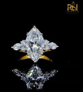 Bague de fiançailles unisexe en or 9K/14K/18K avec diamant de laboratoire taille marquise 2 carats couleur DEF, motif floral en grappe, OEM ODM Vente en gros B2B - Product Image 1