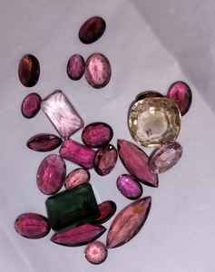Lote de Turmalina de Colores Naturales Mixtos, 32 Ct, Corte Facetado Surtido (Óvalos, Marquesas, Peras, Rectángulos y Esmeraldas) - Product Image 3