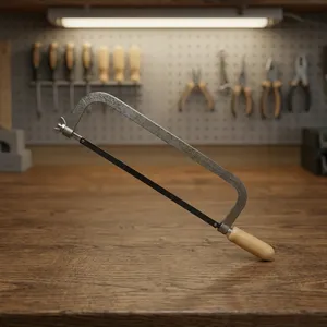 Scie à métaux à lame en acier au carbone de qualité industrielle de 12 pouces, manche en bois à prise souple pour l'élagage de jardin et le sciage des métaux - Product Image 3