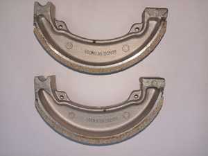 Zapata de Freno de Aluminio Profesional Rizz International para Sistema de Freno de Tambor Trasero para Motocicletas de Calle/Doble Propósito - Alto Rendimiento - Product Image 4