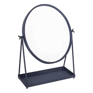Espejos metálicos de diseño modernista, únicos y artesanales, crean reflexiones elegantes que realzan los elementos decorativos. - Product Image 3