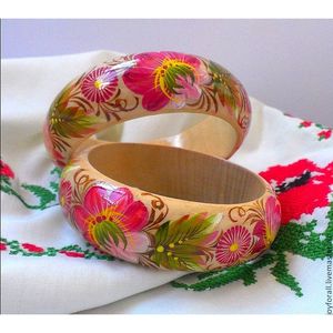 Bijoux ethniques artisanaux colorés - Collection de mode féminine Bracelets en bambou et en bois peints par des artisans - Product Image 3