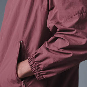 Veste de survêtement légère coupe-vent pour homme, style décontracté, en polyester, avec blocs de couleur contrastants et patchwork, idéale pour l'extérieur - Collection Automne OEM - Product Image 5