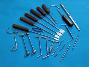 Juego de Instrumentos Ortopédicos Quirúrgicos Dentavex: Cincel para Huesos, Guías de Perforación, Destornillador, Manual, 20 Piezas, Certificación CE A+ - Product Image 3