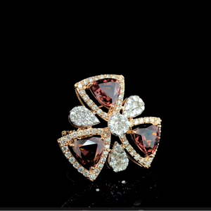 Pendientes de diamantes cultivados en laboratorio con corte triangular tipo baguette, oro macizo de 14k, certificados por IGI, 1.5 quilates en total. - Product Image 2