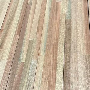 Bois lamellé massif en Meranti rouge foncé pour extérieur, haute résistance et durabilité - Product Image 3