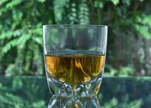 Vaso de Vidrio Transparente Moderno de 300 ml para Whisky y Bebidas, Paquete al por Mayor, Ideal para Suministro a Granel, Mayoristas y Organizadores de Eventos - Product Image 3