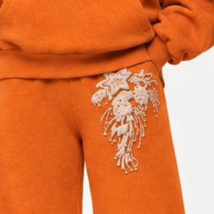 Pantalones Deportivos para Mujer con Estampado Puff, Estilo Casual, de Poliéster y Algodón, Pierna Ancha, con Estampado Puff y Ajuste Cómodo para Uso Diario - Product Image 3