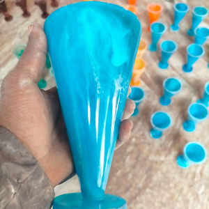 Vase conique de luxe en résine, motif marbré, fait main, pour fleurs, décoration de bureau, maison, salon - Product Image 1