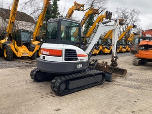 Mini-excavatrice Bobcat E55 compacte de 5,5 tonnes, excavatrice sur chenilles puissante avec moteur Kubota, équipement de terrassement d'occasion, exportation dans les marchés mondiaux - Product Image 4