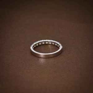 Bague de fiançailles en diamant de laboratoire certifié IGI 0,70 carat VS1, très demandée, en or 14 carats plaqué rhodium, coupe brillante vintage - Product Image 3