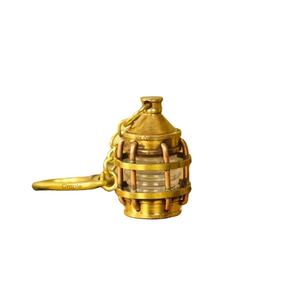 Porte-clés lanterne en laiton massif, design vintage, objet de collection, promotion - Product Image 4