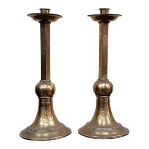Porte-bougie en aluminium coulé fait main, support de bougie en métal de luxe, accent décoratif pour la maison, centre de table de mariage, Noël, Pâques - Product Image 1