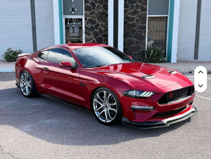Auto de Lujo Usado 2021 GT V8 con Acabado Premium - Product Image 1