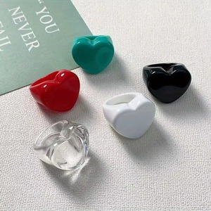 Joyería de Moda Hecha a Mano, Colorida, Brillante y Ligera para Unisex, Juego de Anillos de Resina Premium con Forma de Corazón - Product Image 2