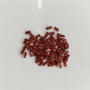 โกเมนสีแดงธรรมชาติ 5x2.5 มม. ทรงบาแกตต์ คุณภาพดีที่สุด พลอยหลวมสำหรับทำเครื่องประดับ - Product Image 2