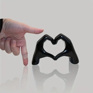 Tiktok Hot Sale Resin Loving Heart Shape Two <strong>Hands</strong> Gesture Sculpture <strong>Statue</strong> Decor Customized Small Figurine Vietnam - Product Image 3