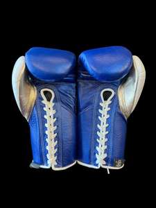 Guantes de Cuero No Boxing No Life Azul Rey Dorado Blanco con Cordones Equipo Profesional de Lucha Hecho en México Línea Campeonato Bear Squad - Product Image 3