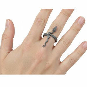 Anillo de Sello de Hierro Negro de Alta Calidad, Estilo Vintage Retro, con Totem de Serpiente y Runas Vikingas, Joyería de Regalo para Hombres y Mujeres, de la India - Product Image 5