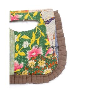 Wholesale Textile Vintage Kantha Clutch <b>Bag</b> With Die Cut Handle Medium Size Floral Pattern Handmade Design - Product Image 2