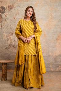 Conjunto de Kurti y Falda de Algodón Amarillo para Mujer con Rayas Diagonales y Dupatta, Estilo Tradicional Holgado, Largo hasta el Suelo, Ropa Casual - Product Image 3