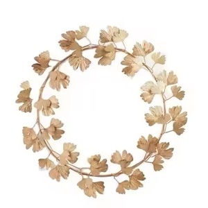 Guirlande murale en fil métallique en forme de feuille de Ginkgo, décoration de Noël intérieure, style moderne, guirlande suspendue pour porte d'entrée, décoration de fête - Product Image 1