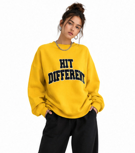เสื้อสเวตเชิ้ตคอกลมโอเวอร์ไซส์สำหรับผู้หญิง ปักลายเชนิลล์ ไหล่ตก ผ้าฝ้ายถัก 100% เสื้อกันหนาวผ้าเฟรนช์เทอร์รี่ - Product Image 4